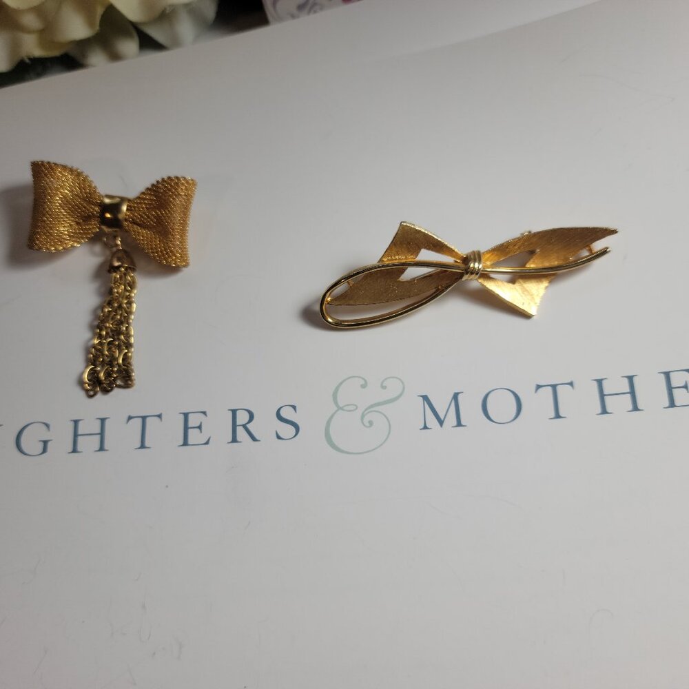 Mother and Daughters Brooch Bows Pins 18k gold Plated Vintage 1970s